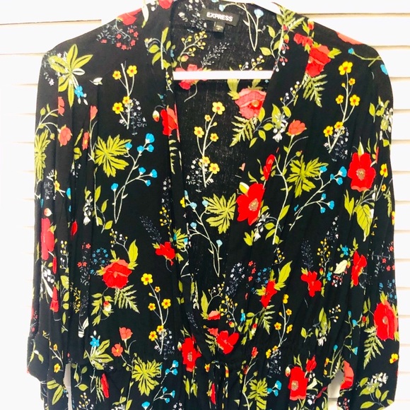 Express kimono style flowery shirt - Picture 2 of 5